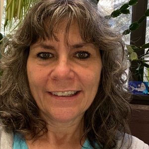 Meet your Posher, Laurie